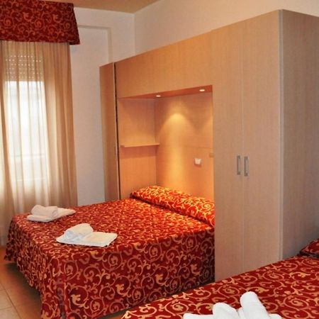 Hotel Mimosa Bellaria-Igea Marina Camera foto