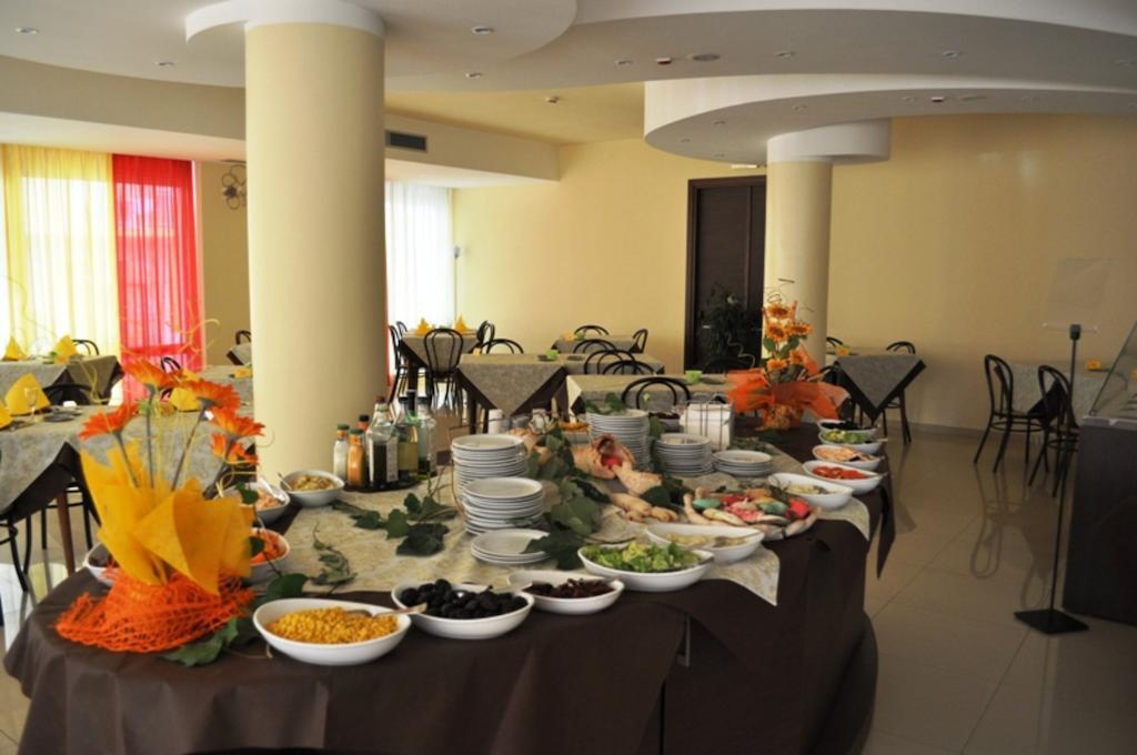 Hotel Mimosa Bellaria-Igea Marina Esterno foto