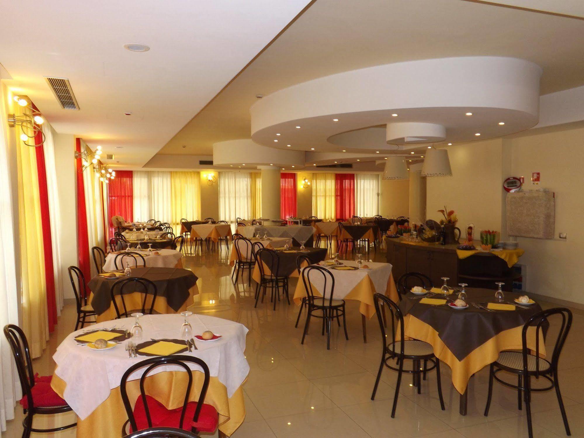 Hotel Mimosa Bellaria-Igea Marina Esterno foto
