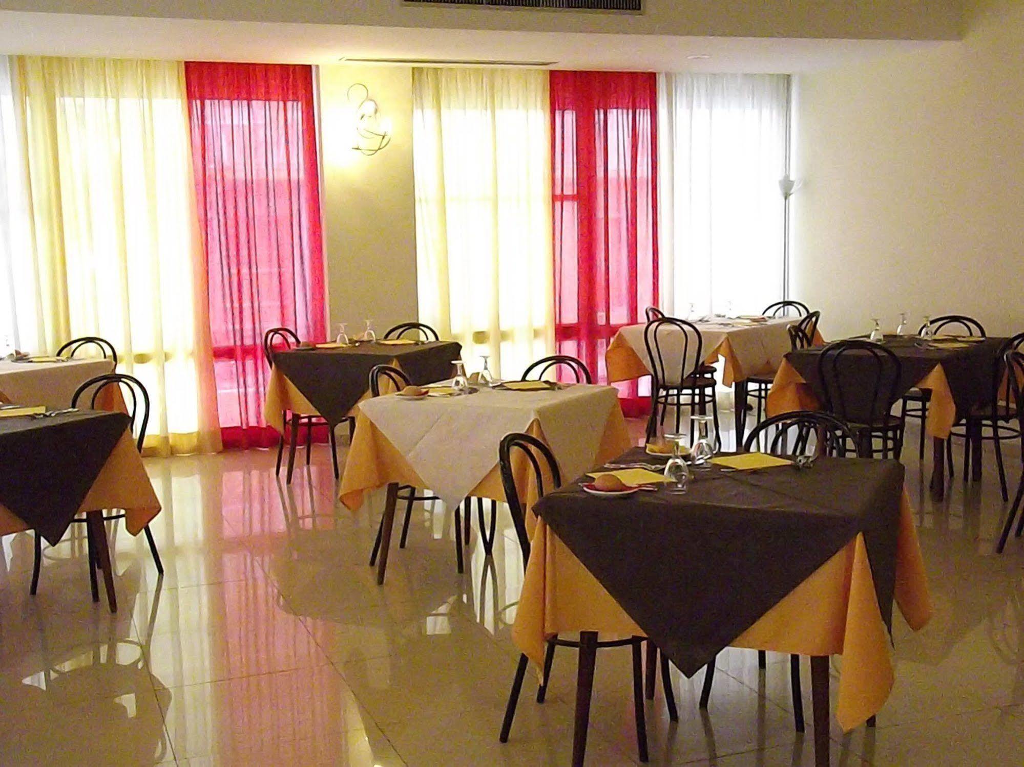 Hotel Mimosa Bellaria-Igea Marina Esterno foto