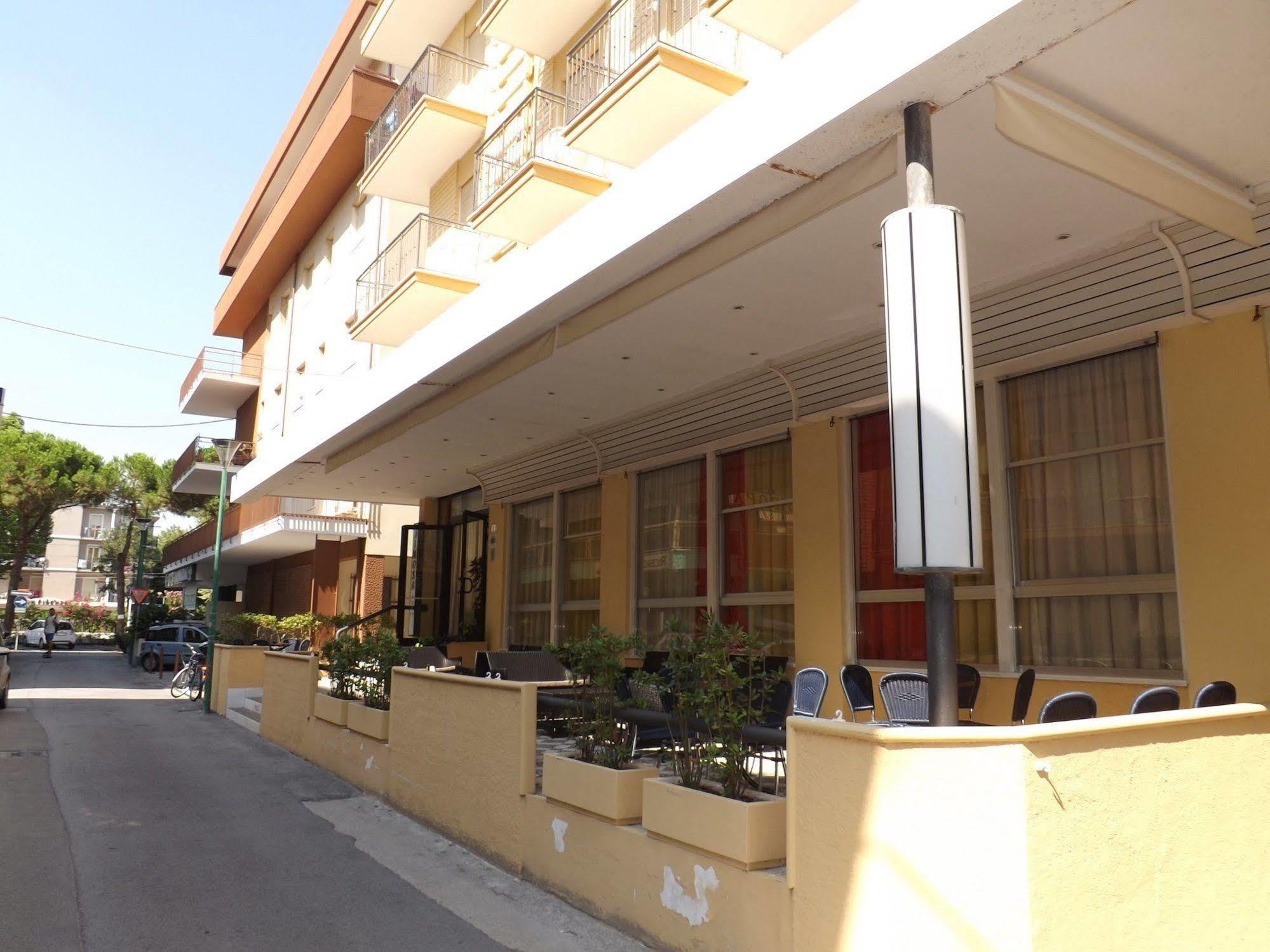 Hotel Mimosa Bellaria-Igea Marina Esterno foto